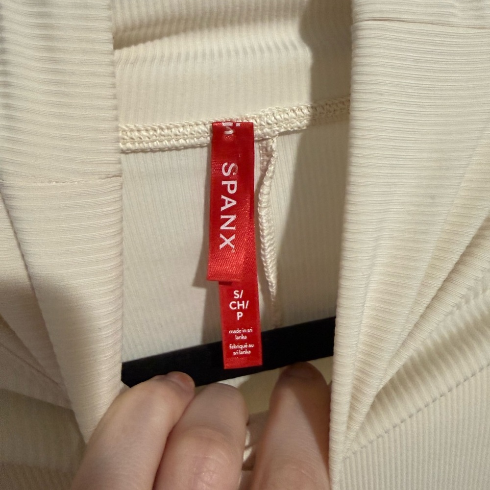 SPANX ribbed Mockneck bodysuit - Picture 3 of 3